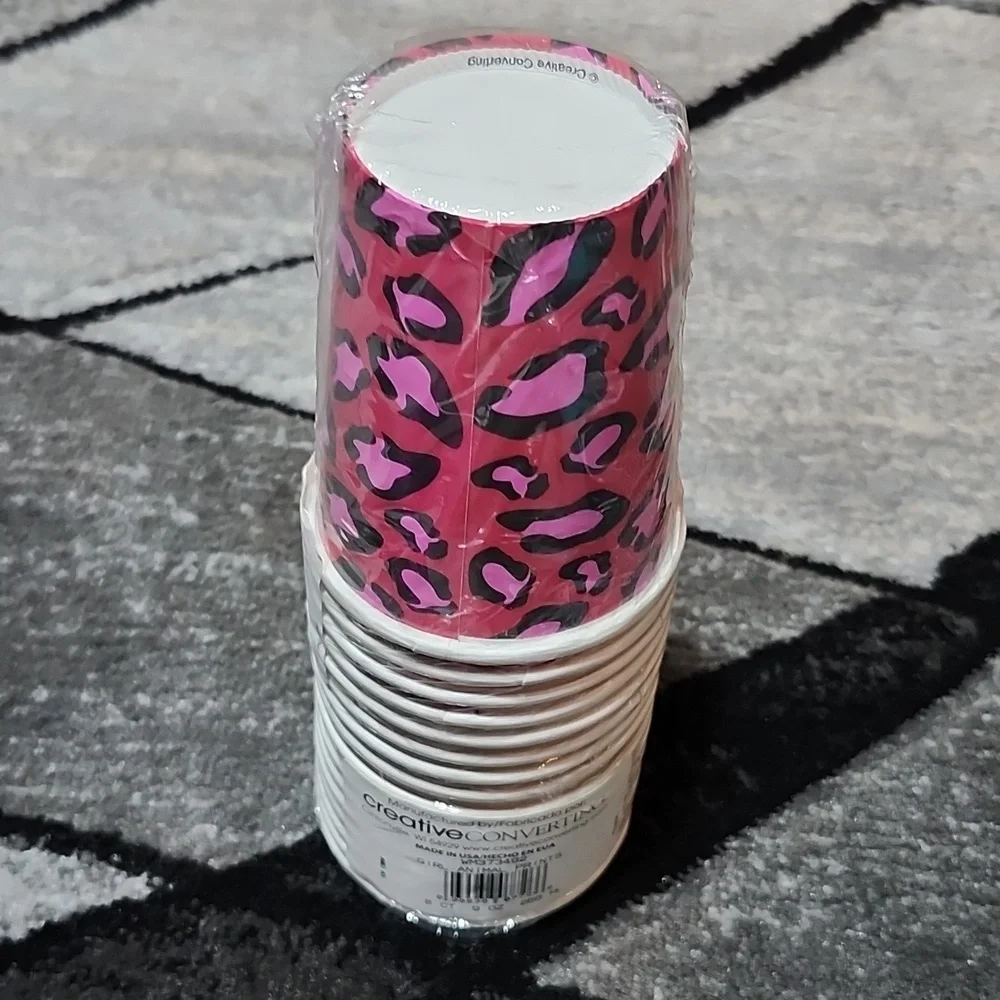 CREATIVE CONVERTING ANIMAL PRINT PARTY SUPPLY BUNDLE